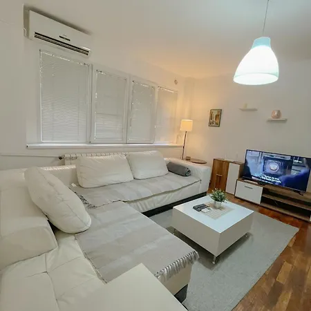 Slavija Mcd Apartment Belgrade